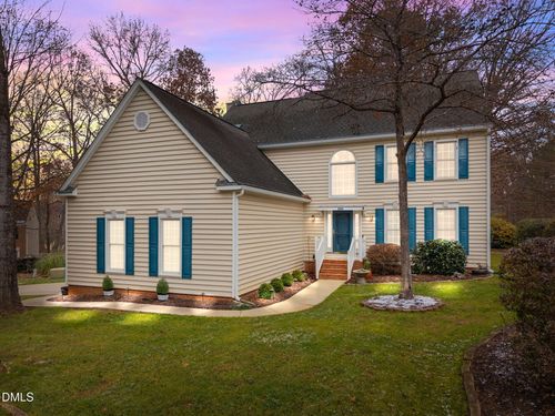 300 W Kirkfield Dr, Cary, NC, 27518-6821 | Card Image