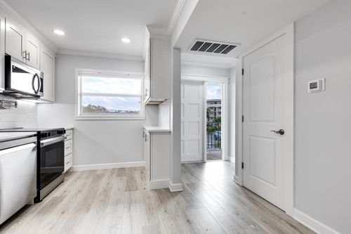 apt-207-28 Yacht Club Dr, North Palm Beach, FL, 33408-3981 | Card Image