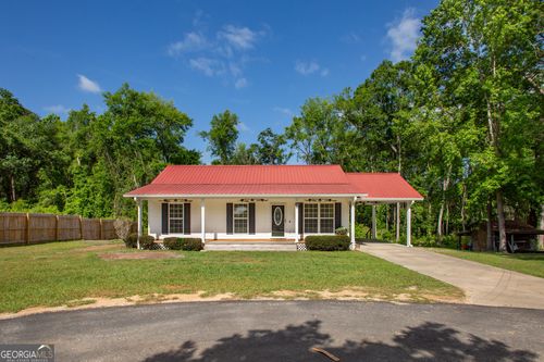 19 Live Oak Ln, Waycross, GA, 31503-3018 | Card Image