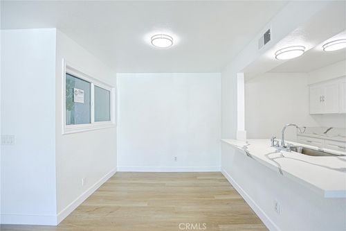 49-13928 Parkway Dr, Garden Grove, CA, 92843-3633 | Card Image