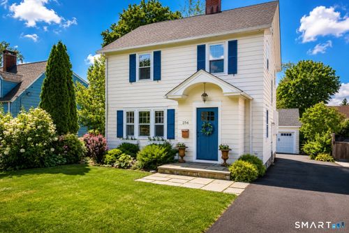 254 Homeland St, Fairfield, CT, 06825-1526 | Card Image