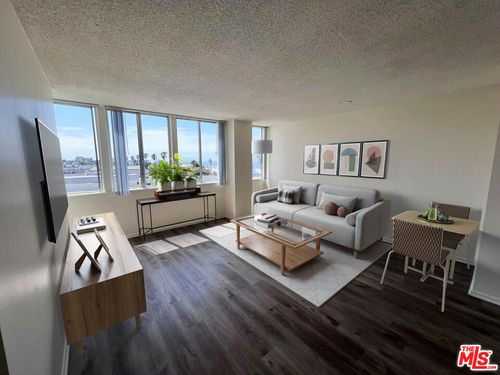 613-1431 Ocean Ave, Santa Monica, CA, 90401-2141 | Card Image