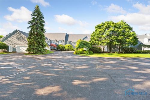 1652 River Rd, Maumee, OH, 43537-3500 | Card Image