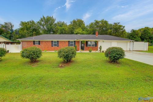 117 Ridgeway Dr, Moulton, AL, 35650-6592 | Card Image