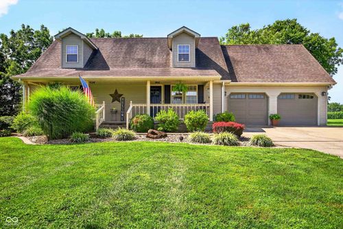 311 E Parkwood Ave, Orleans, IN, 47452-9018 | Card Image