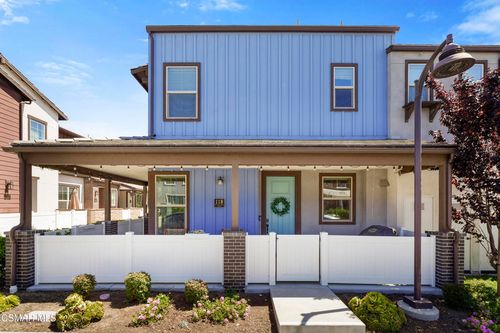 unit-6-118 Red Brick Dr, Simi Valley, CA, 93065-8558 | Card Image
