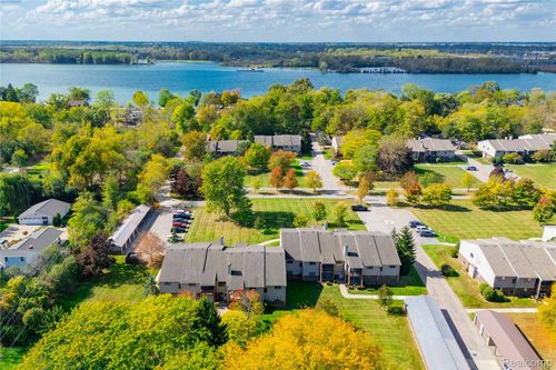 apt-56-10241 Nancys Blvd, Grosse Ile, MI, 48138-2186 | Card Image