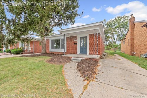9025 Appleton, Redford, MI, 48239-1235 | Card Image