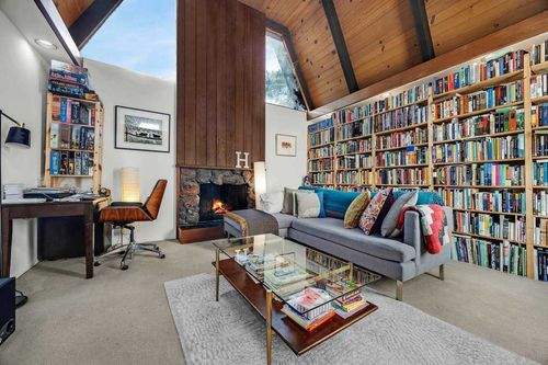 5982 Ascot Dr, Oakland, CA, 94611-2705 | Card Image