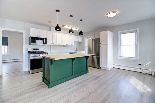 b-143 Tell St, Providence, RI, 02909-7549 | Card Image