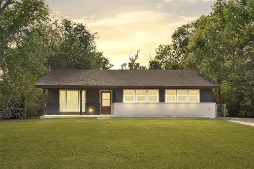 318 Shady Lake Dr, Huffman, TX, 77336-2573 | Card Image