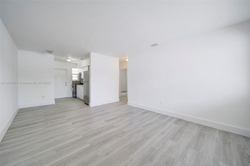 1-6735 Nw 2nd Ct, Miami, FL, 33150-4037 | Card Image