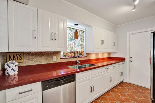 1911 Dewey St, Hollywood, FL, 33020-6019 | Card Image