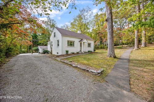 129 W Norris Rd, Norris, TN, 37828-5014 | Card Image