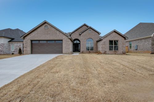 71 Corniche Cv, Maumelle, AR, 72113-7785 | Card Image
