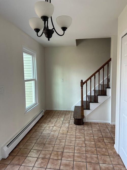273 Prospect Rd, Monroe, NY, 10950-2035 | Card Image
