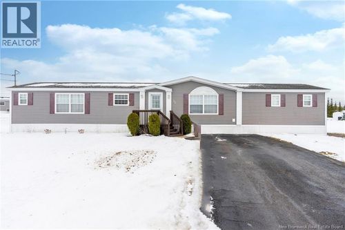 15 Springfield Crt, Riverview, NB, E1B0C9 | Card Image