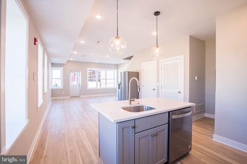 unit-2r-129 S 49th St, PHILADELPHIA, PA, 19139-3512 | Card Image