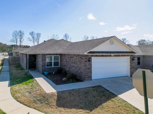 10500 Darla Ln, North Little Rock, AR, 72113-7773 | Card Image
