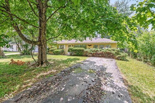 34 Crestwood Dr, Whiteland, IN, 46184-1468 | Card Image