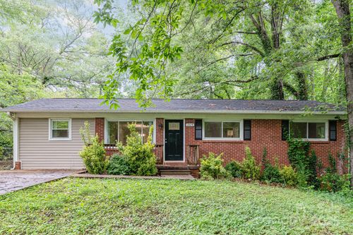 205 E Cleveland Ave, Bessemer City, NC, 28016-2611 | Card Image