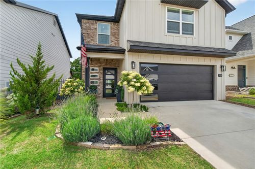 2404 Sw Poppy St, Bentonville, AR, 72713-6093 | Card Image