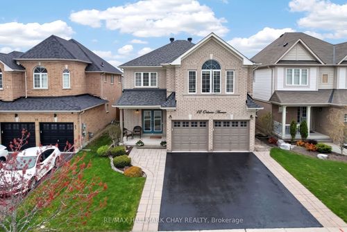 12 Orleans Ave, Barrie, ON, L4M0B1 | Card Image