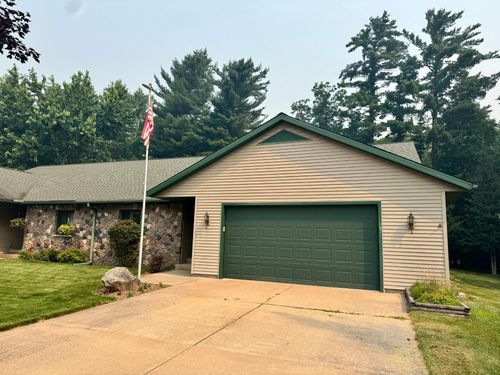 143 N Aquila Ct, Eagle River, WI, 54521-8884 | Card Image