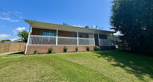 1306 Jared Ct, Clarksville, TN, 37042-3189 | Card Image