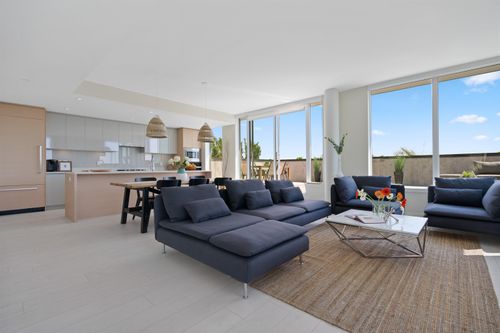 656-8575 Rivergrass Drive, Vancouver, BC, V5S0J7 | Card Image