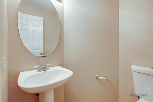 4520 Concord Ln, Northbrook, IL, 60062-7159 | Card Image