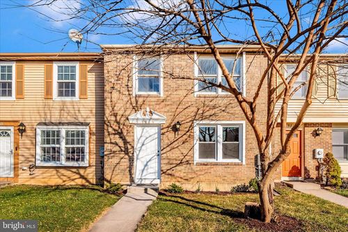 5813 Planters Ct, FREDERICK, MD, 21703-8638 | Card Image