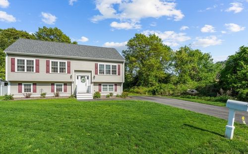 983 Stonegate Lndg, North Dighton, MA, 02764-1731 | Card Image