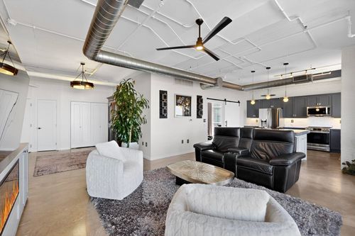 apt-505-1001 Belleview St, Dallas, TX, 75215-1829 | Card Image