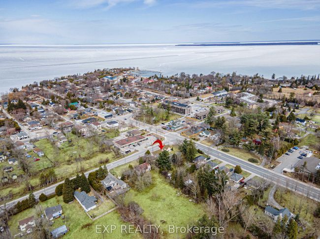 21082 Dalton Rd, Home with 4 bedrooms, 3 bathrooms and 6 parking in Jacksons Point ON | Image 7