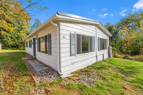 61 E Larchmont Pl, Shelton, WA, 98584-7985 | Card Image