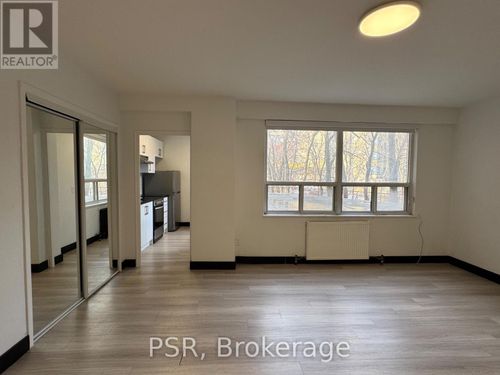 105-600 Eglinton Avenue W, Toronto (Forest Hill North), ON, M4N1C1 | Card Image