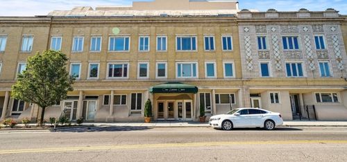 408-6337 Roosevelt Rd, Berwyn, IL, 60402-1174 | Card Image