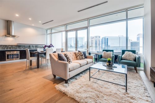 apt-1906-2430 Victory Park Ln, Dallas, TX, 75219-7605 | Card Image