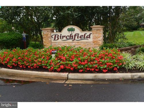 23 E Daisy Ln, MOUNT LAUREL, NJ, 08054 | Card Image