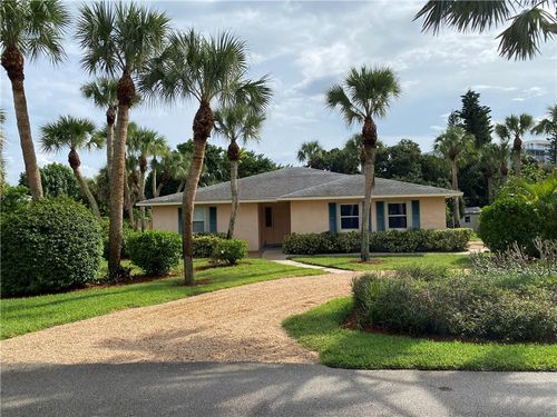 956 Tulip Ln, Vero Beach, FL, 32963-2101 | Card Image