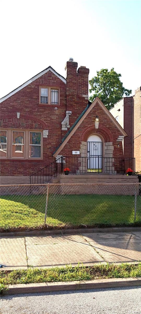 Pleasant St, Saint Louis, MO 63107