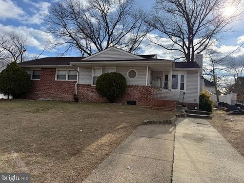 16 Langrock Way, BURLINGTON, NJ, 08016-2913 | Card Image