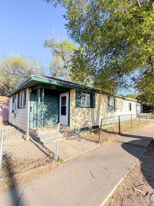 115 Steen Ave, La Junta, CO, 81050-1720 | Card Image