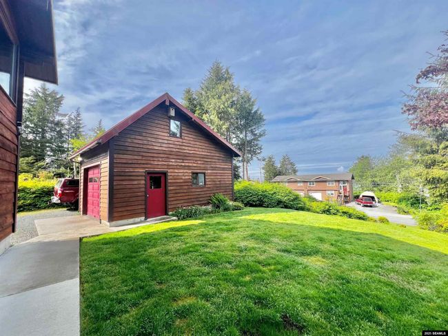 301 Wortman Loop, House other with 5 bedrooms, 3 bathrooms and 2 parking in Sitka AK | Image 52