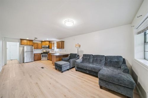 1217 Cherry St, Cushing, OK, 74023-4201 | Card Image