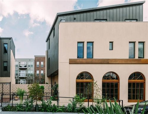 1310 Constance St, New Orleans, LA, 70130-4118 | Card Image