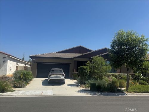 9509 Venetian Way, Jurupa Valley, CA, 92509-5185 | Card Image