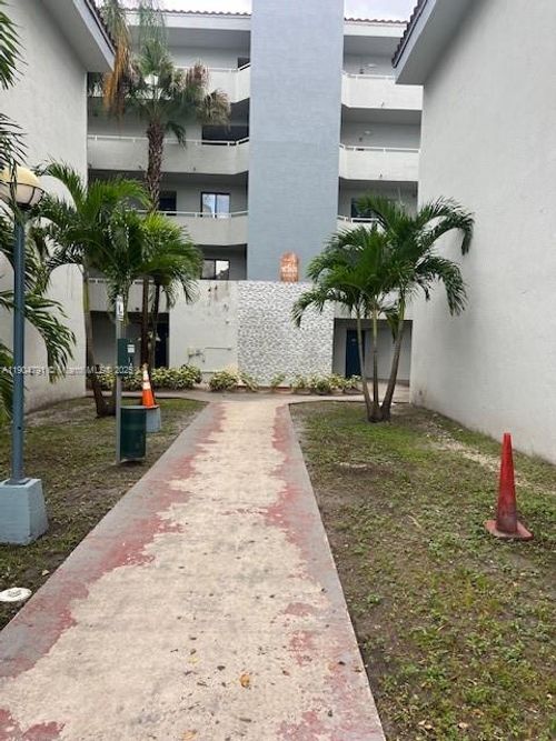 apt-104-8365 Sw 152nd Ave, Miami, FL, 33193-4027 | Card Image