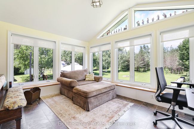 42 Strickland Rd, House other with 3 bedrooms, 2 bathrooms and 8 parking in Lombardy ON | Image 12